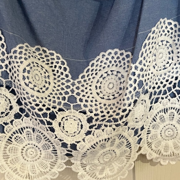 Unique Spectrum•Denim White Crochet Floral Top - Picture 11 of 15
